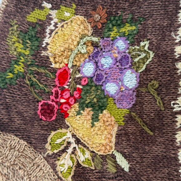 Brown vintage cardigan with floral - Picture 4 of 9